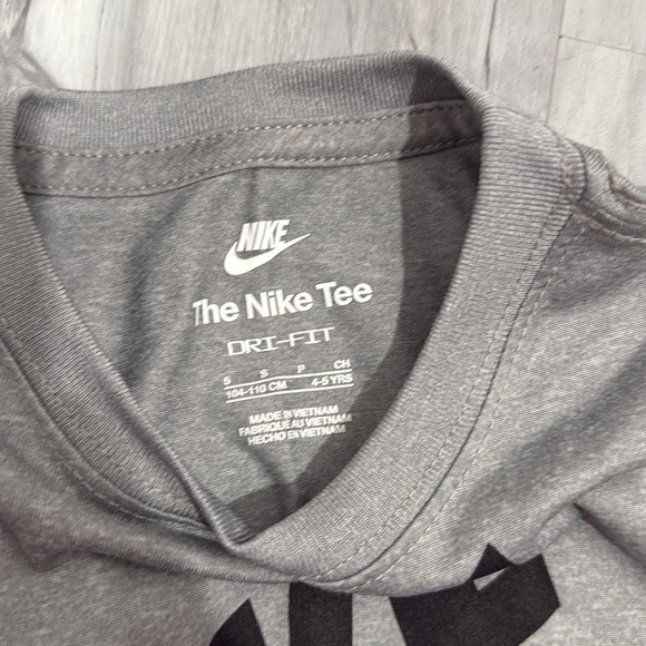 Nike Set of 2 - Picture 3 of 3